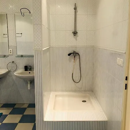 Homestay 5 Izbovy Byt Tabakova *